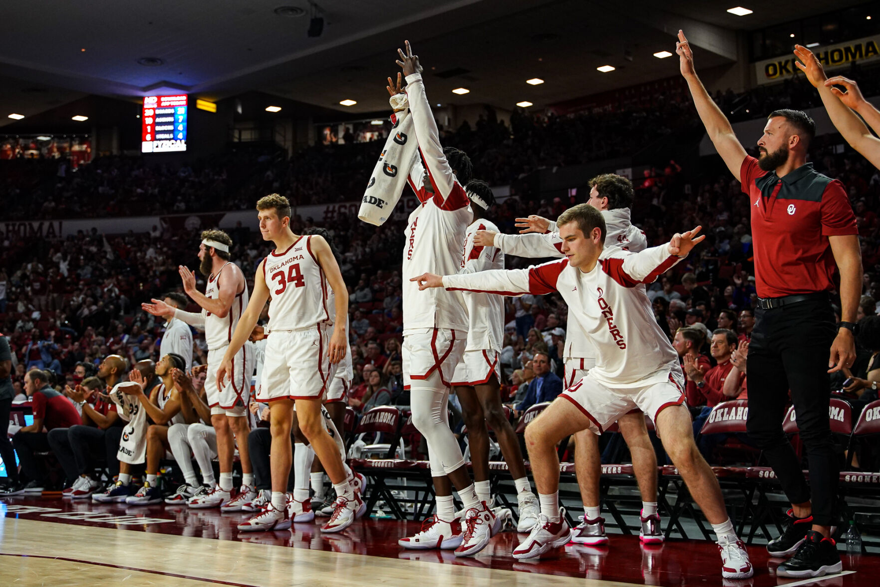 Sooners bench